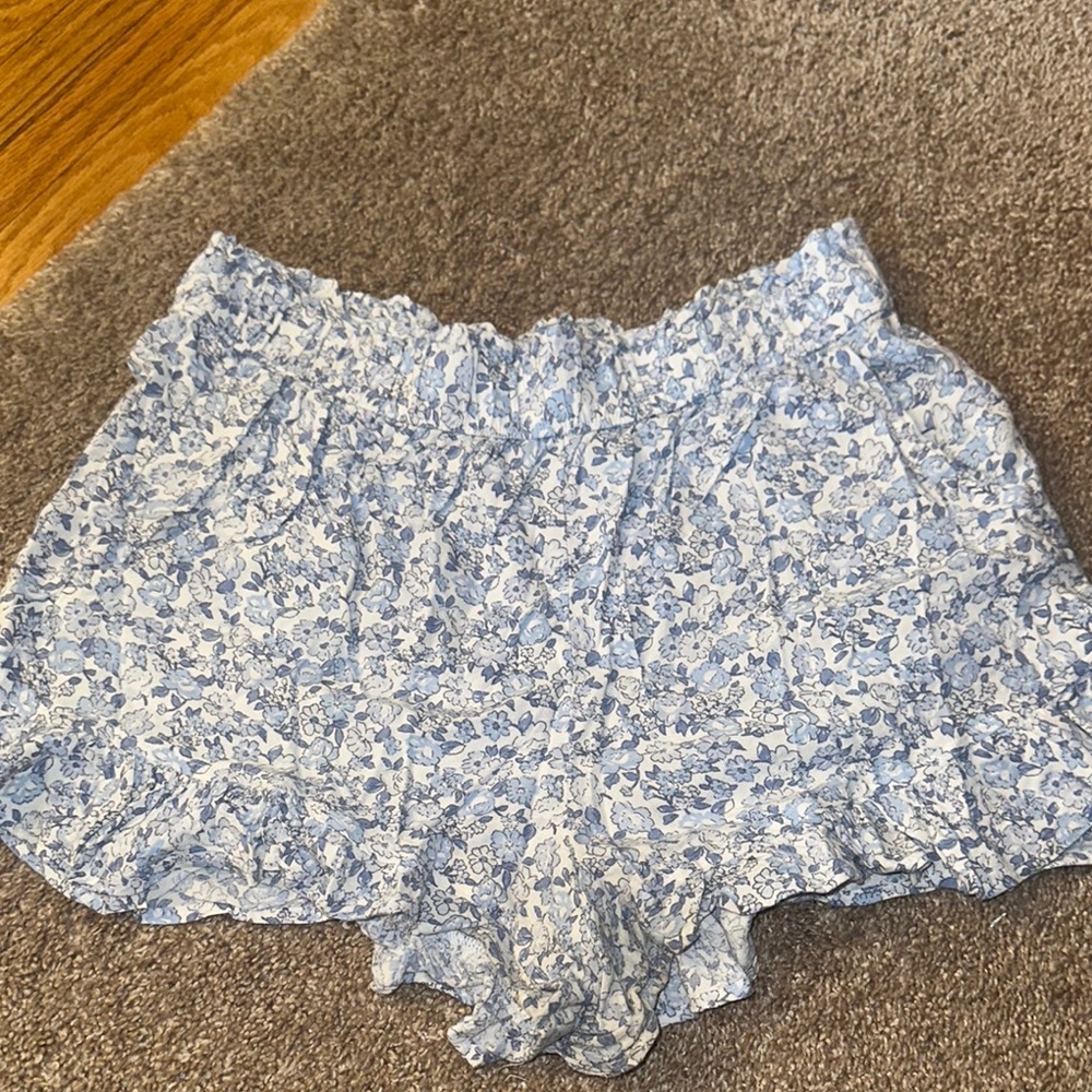 Hollister High Waist Blue and White Floral Shorts